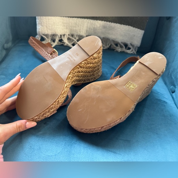 Stuart Weitzman Elsie Espadrilles • Size 8.5 • EUC - Picture 7 of 9